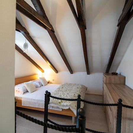 Studio Apartment Dona Trogir Extérieur photo