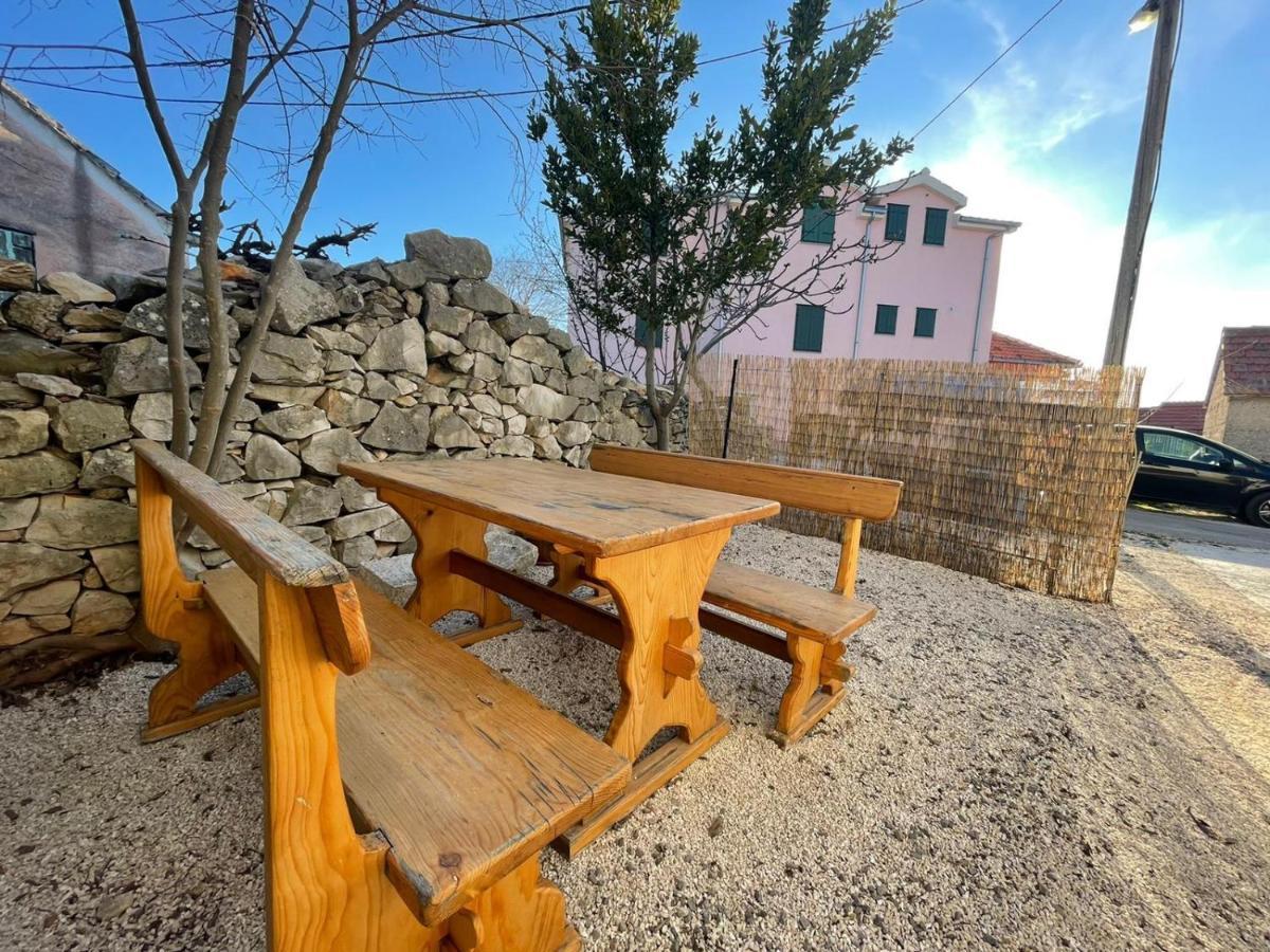 Studio Apartment Dona Trogir Extérieur photo
