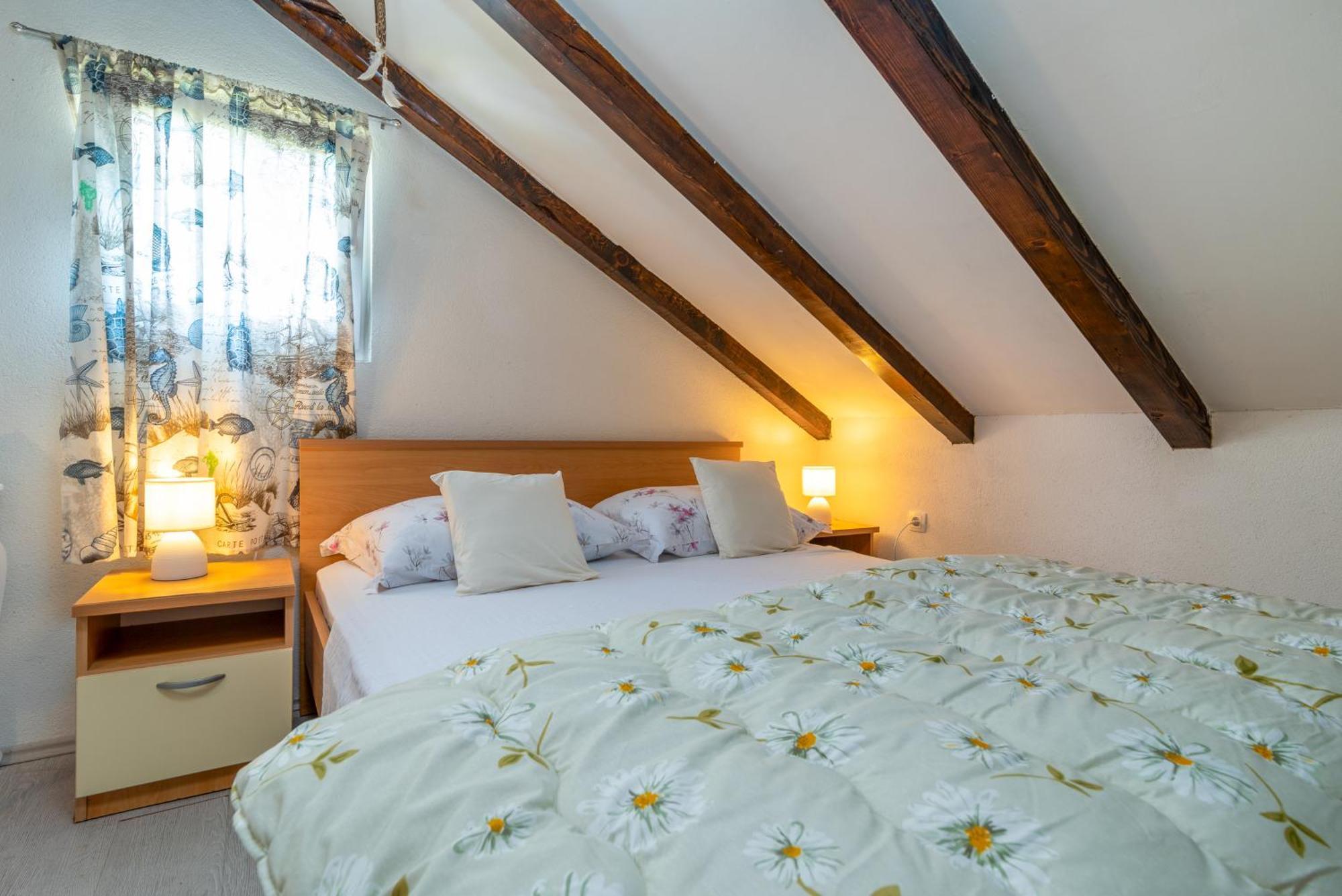 Studio Apartment Dona Trogir Extérieur photo