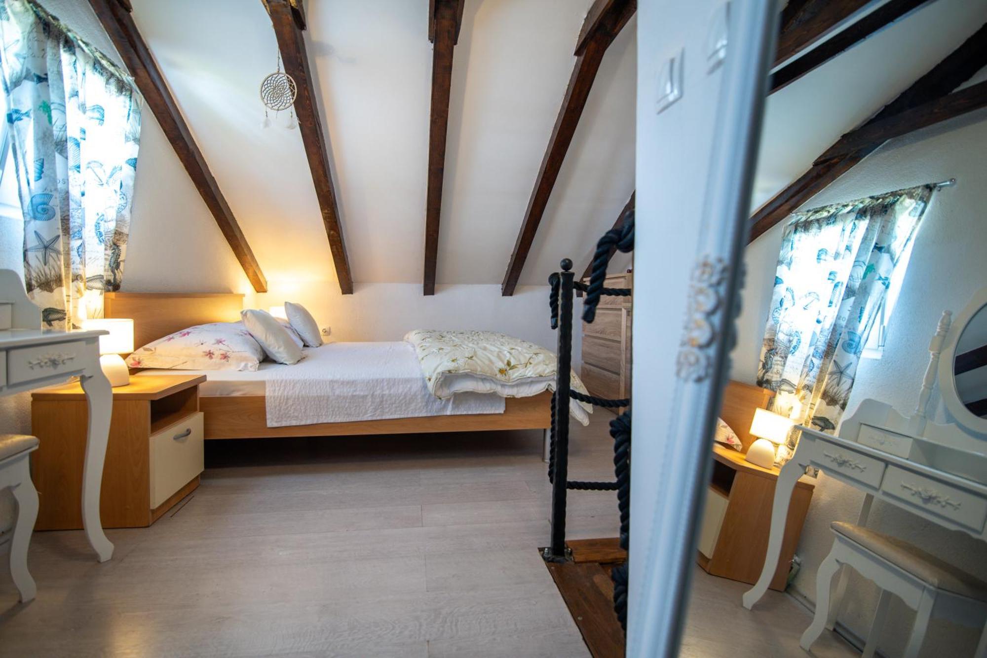 Studio Apartment Dona Trogir Extérieur photo