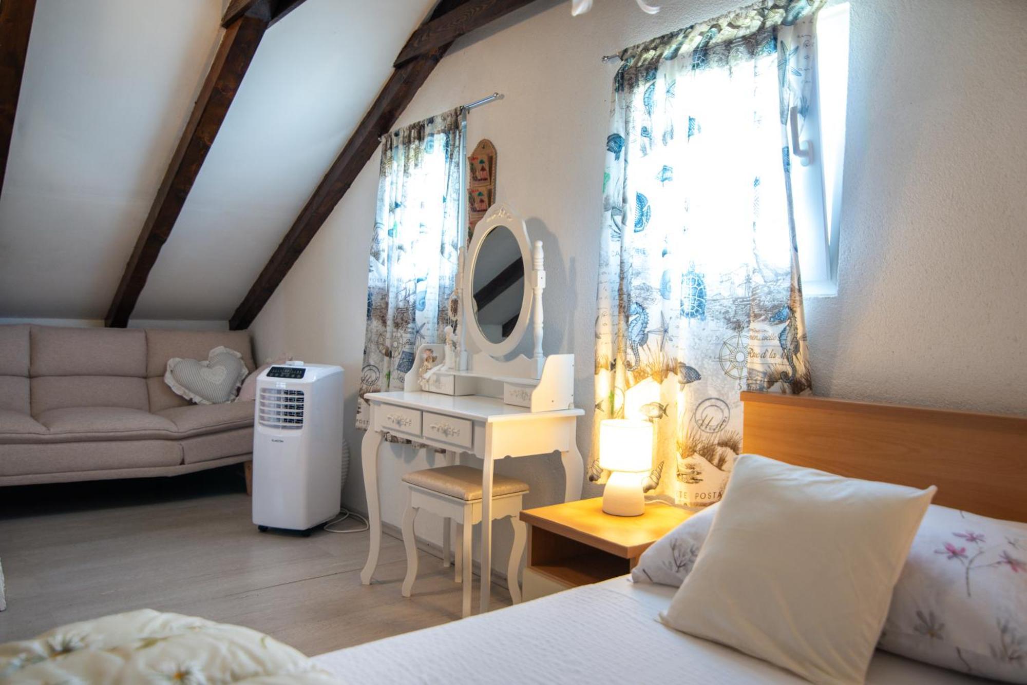 Studio Apartment Dona Trogir Extérieur photo