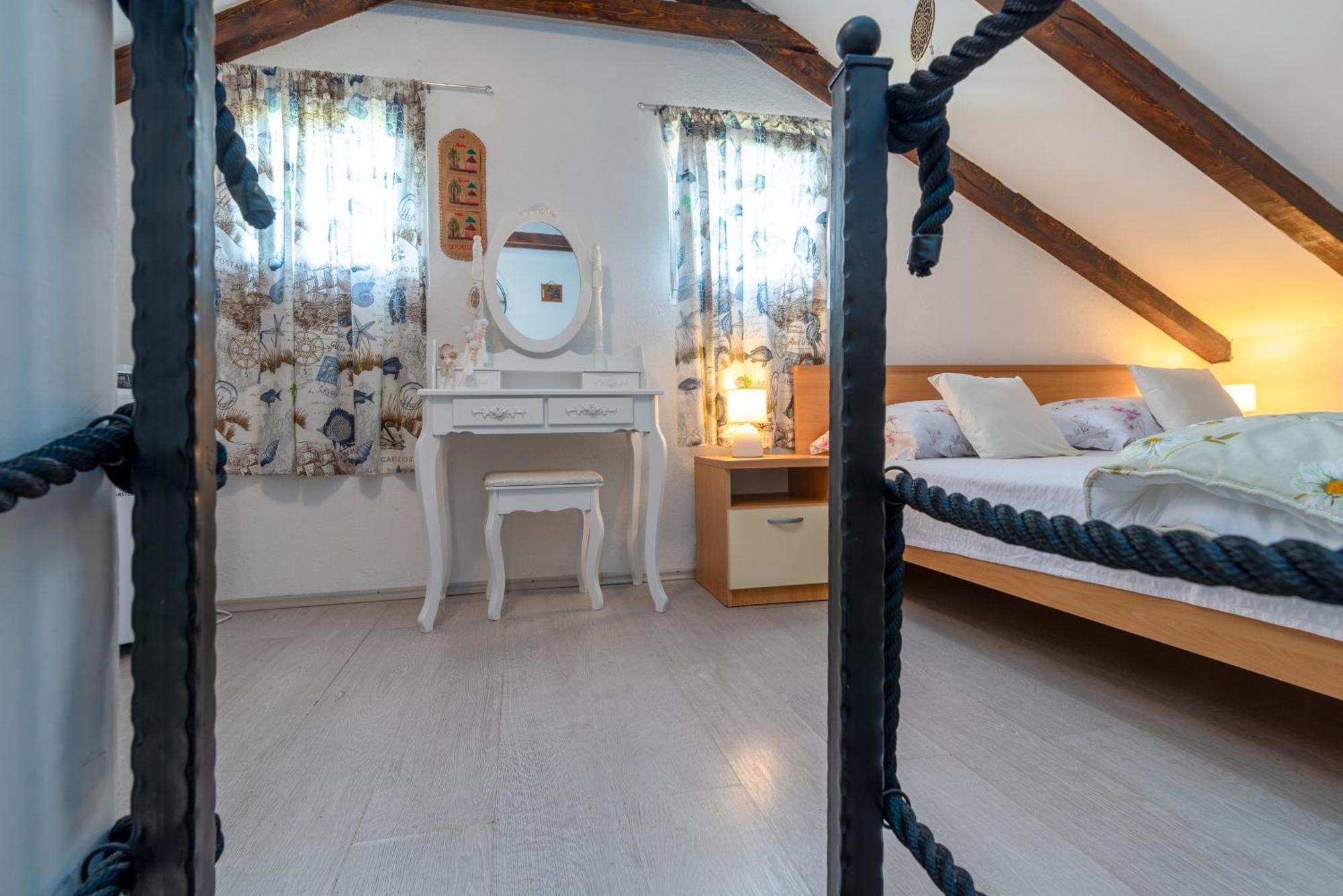 Studio Apartment Dona Trogir Extérieur photo
