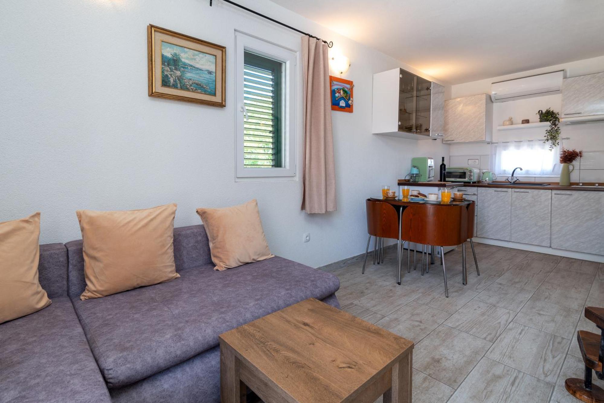 Studio Apartment Dona Trogir Extérieur photo