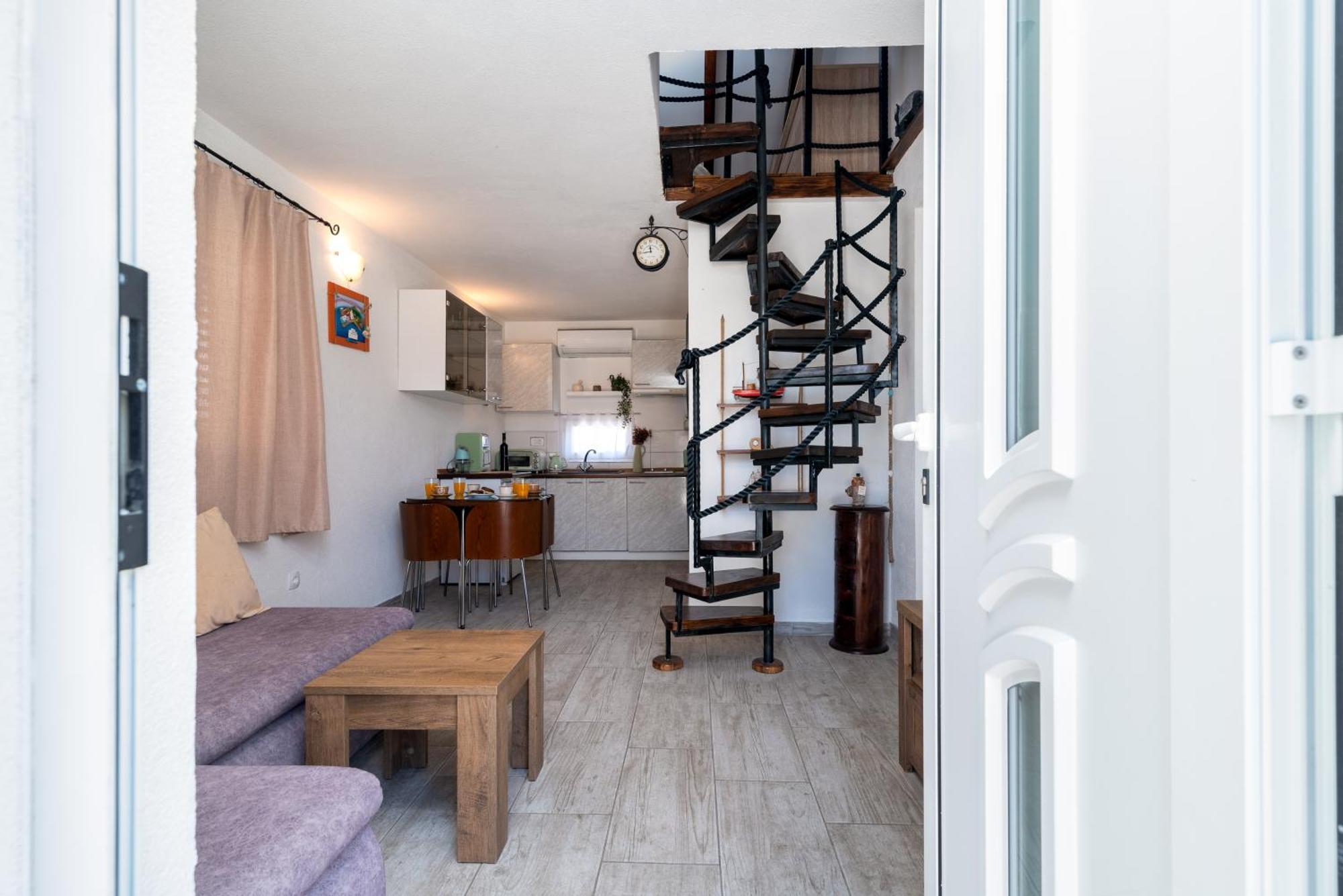 Studio Apartment Dona Trogir Extérieur photo