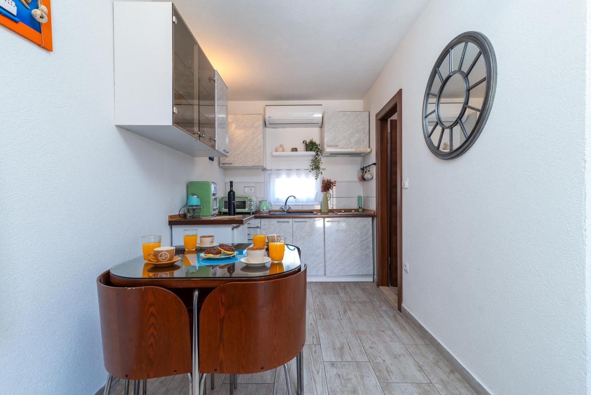 Studio Apartment Dona Trogir Extérieur photo